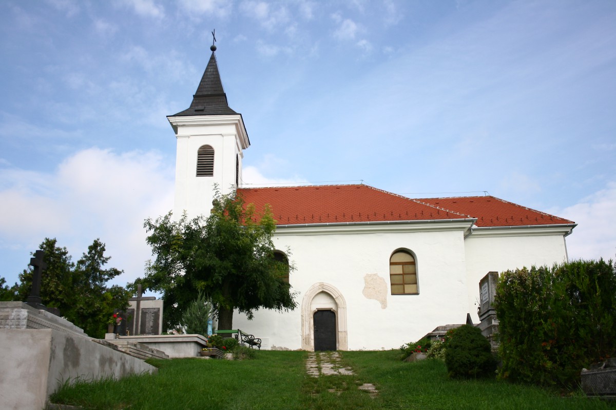 Inotai római katolikus templom (KGYVK, Jónás Ella, 2014)